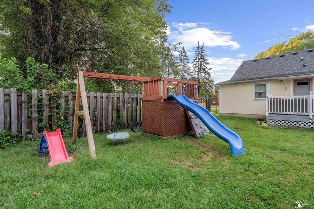 37261 ELLIS Street, New Boston, MI 48164
