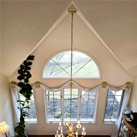 22693 Melissa Lane, Strongsville, OH 44149