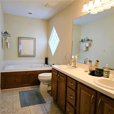 22693 Melissa Lane, Strongsville, OH 44149