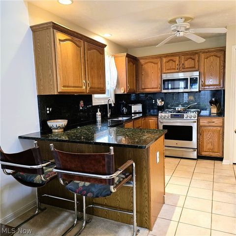 22693 Melissa Lane, Strongsville, OH 44149