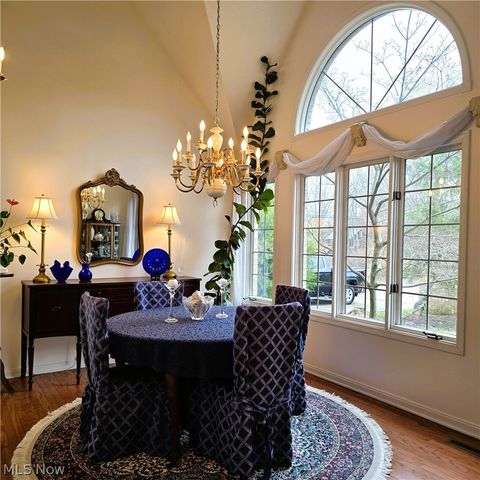 22693 Melissa Lane, Strongsville, OH 44149