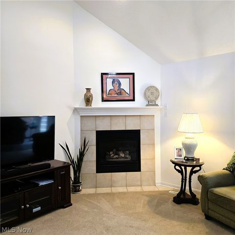 22693 Melissa Lane, Strongsville, OH 44149