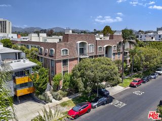 11939 Gorham Avenue 105, Los Angeles, CA 90049