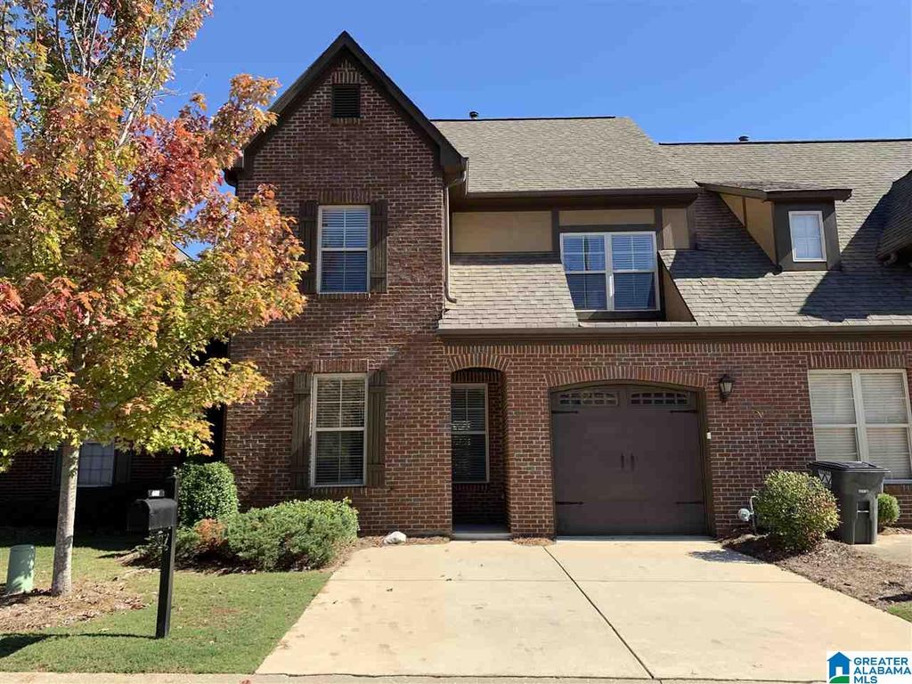 608 FLAG CIRCLE, Hoover, AL 35244