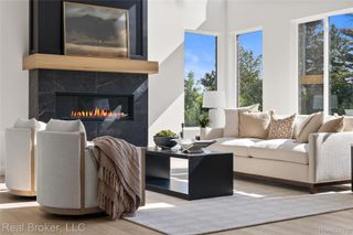 54261 Cascade Court, New Baltimore, MI 48047