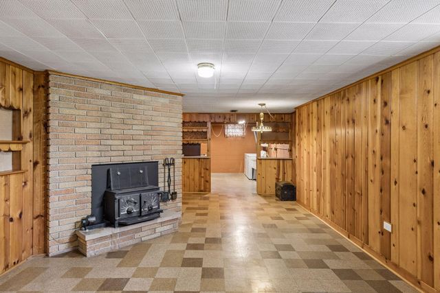 375 Jessamine Avenue W, Saint Paul, MN 55117