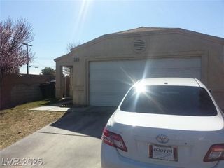 2301 Shady Hill Avenue, Las Vegas, NV 89106