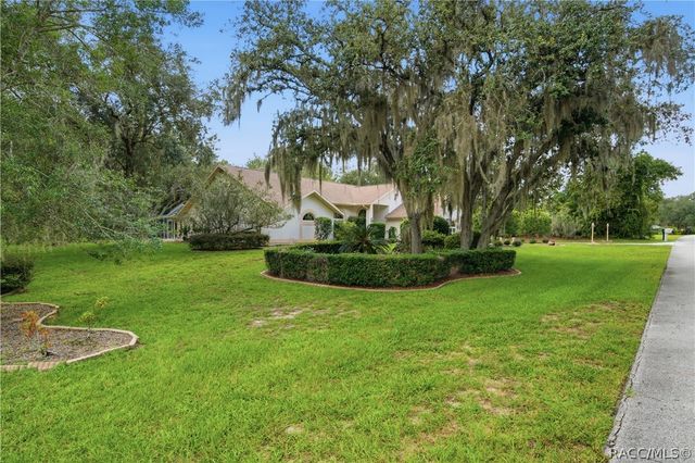 1610 E Westgate Lane, Hernando, FL 34442