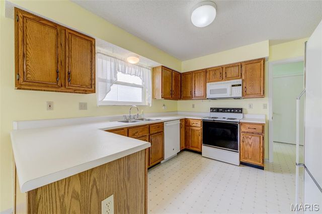 2143 Alexandria Row, O'fallon, MO 63368