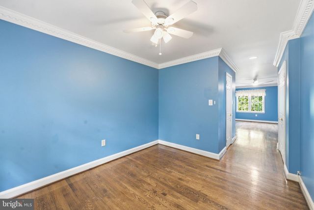 2405 S QUEEN ST, Arlington, VA 22202