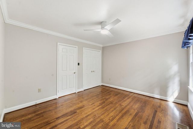 2405 S QUEEN ST, Arlington, VA 22202