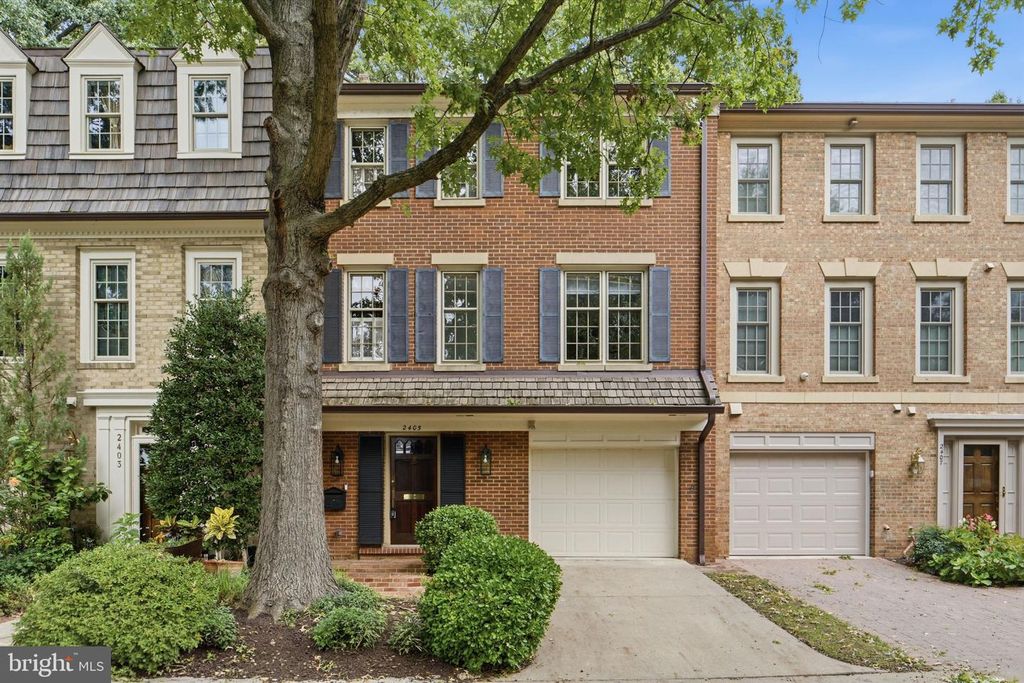 2405 S QUEEN ST, Arlington, VA 22202