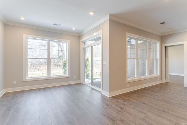 6986 Ironwood Circle, Newburgh, IN 47630