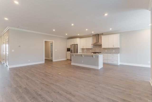 6986 Ironwood Circle, Newburgh, IN 47630