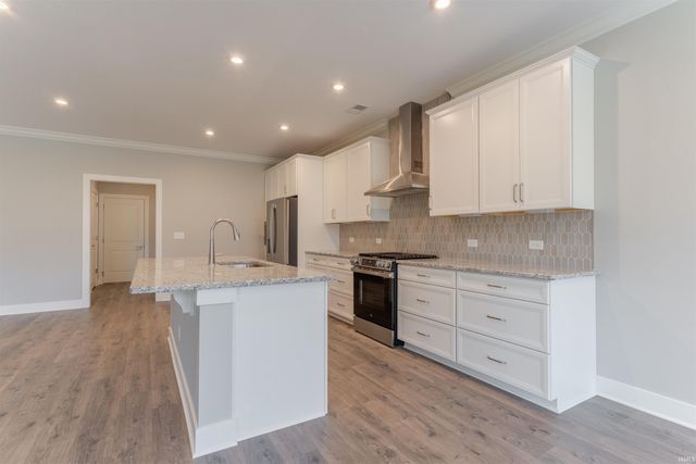 6986 Ironwood Circle, Newburgh, IN 47630