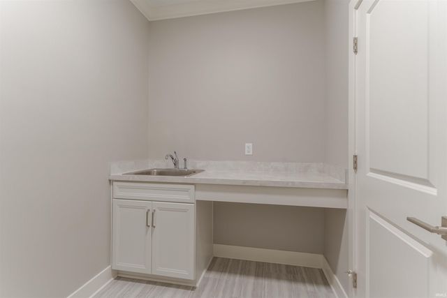 6986 Ironwood Circle, Newburgh, IN 47630