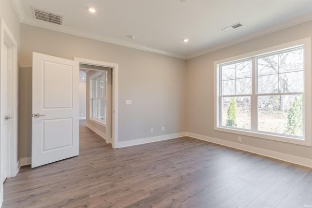 6986 Ironwood Circle, Newburgh, IN 47630