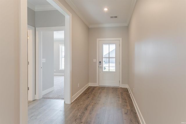 6986 Ironwood Circle, Newburgh, IN 47630