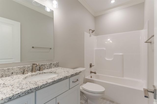 6986 Ironwood Circle, Newburgh, IN 47630