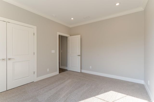 6986 Ironwood Circle, Newburgh, IN 47630