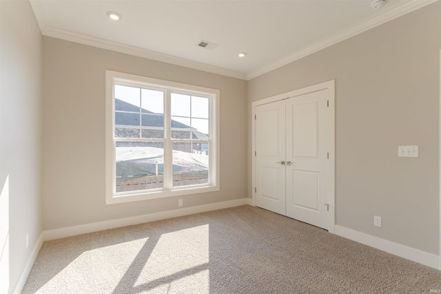 6986 Ironwood Circle, Newburgh, IN 47630