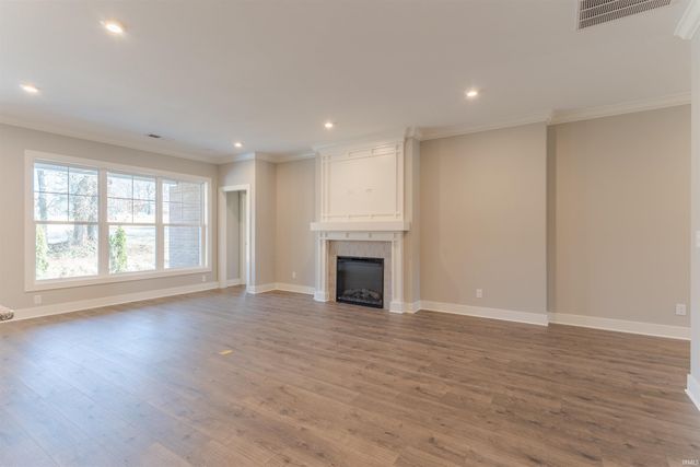 6986 Ironwood Circle, Newburgh, IN 47630