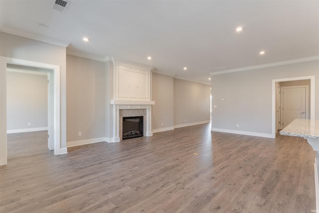 6986 Ironwood Circle, Newburgh, IN 47630