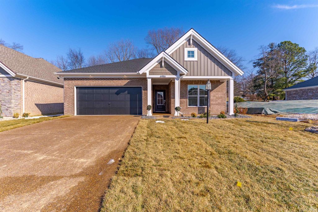 6986 Ironwood Circle, Newburgh, IN 47630