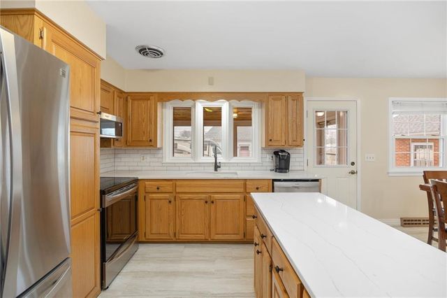 301 N 5th Street, Savannah, MO 64485