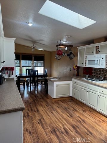 16 Magnolia, Anaheim, CA 92801