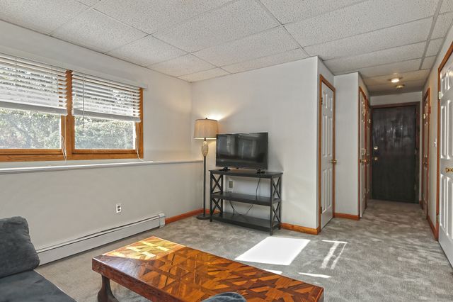 47 Peak Avenue, Milford, CT 06460