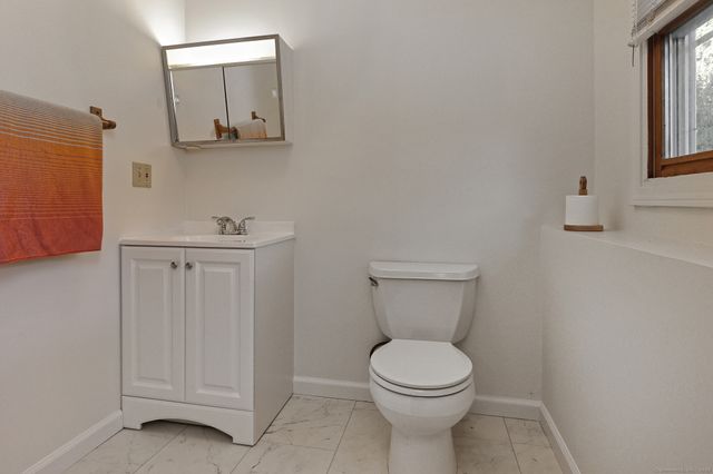 47 Peak Avenue, Milford, CT 06460