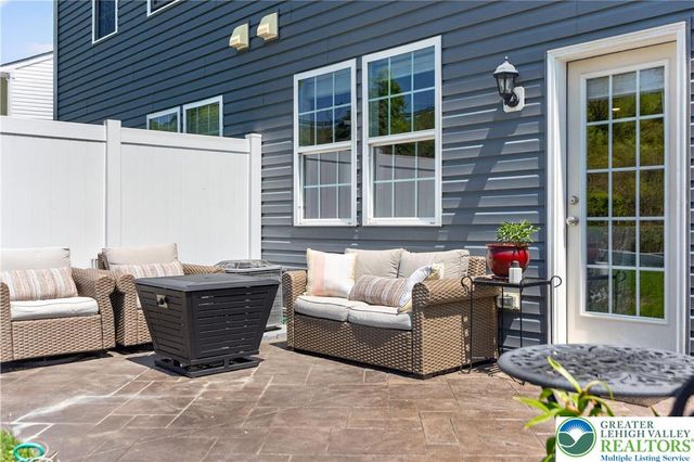 1274 Martin Street, Upper Macungie Twp, PA 18031