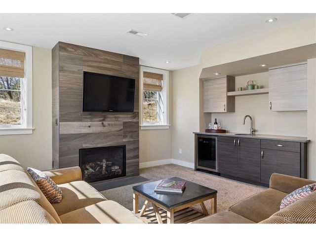 5041 Juniper St, Littleton, CO 80123