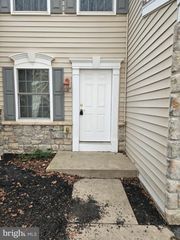 106 LINCOLN AVE, State College, PA 16801