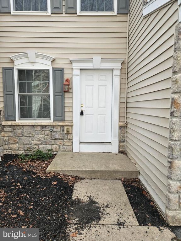 106 LINCOLN AVE, State College, PA 16801