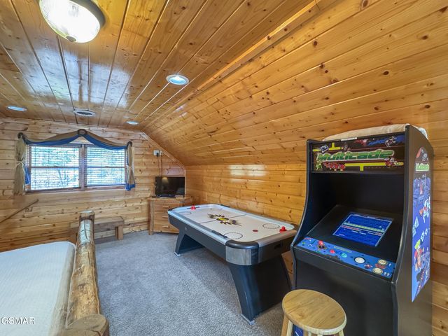 2607 Mountain Glory Trail, Sevierville, TN 37876