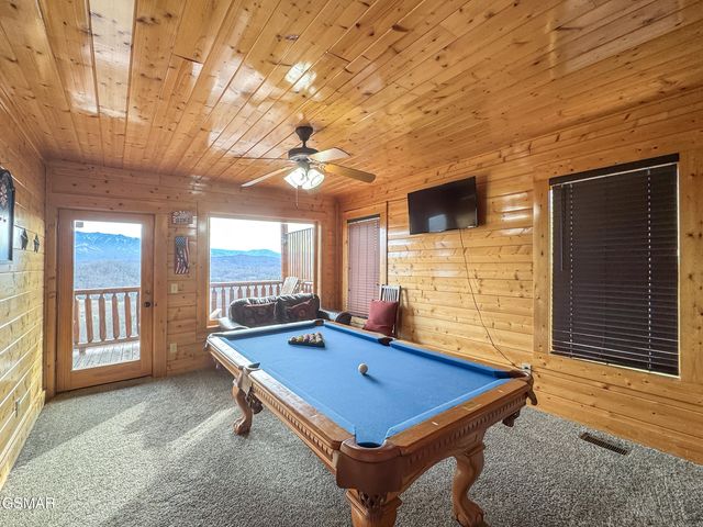 2607 Mountain Glory Trail, Sevierville, TN 37876