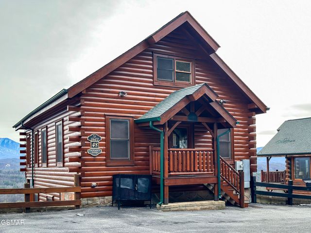 2607 Mountain Glory Trail, Sevierville, TN 37876