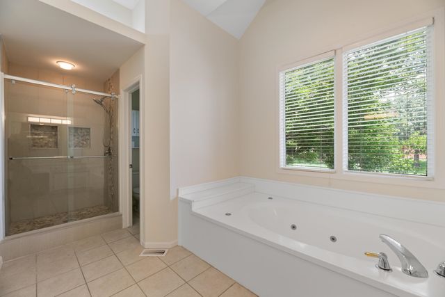 969 N White Tail Cir, Wichita, KS 67206