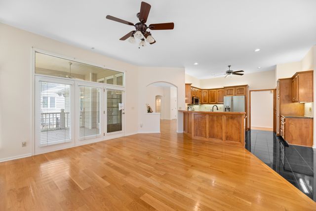 969 N White Tail Cir, Wichita, KS 67206