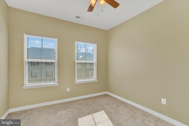 1154 ROSECROFT LN, York, PA 17403