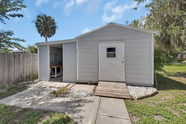 1637 HONTOON RD, Deland, FL 32720