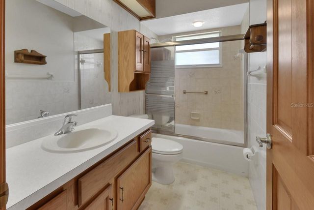 1637 HONTOON RD, Deland, FL 32720