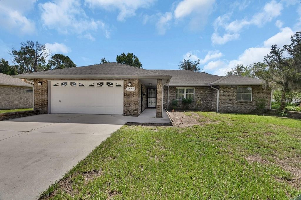 1637 HONTOON RD, Deland, FL 32720