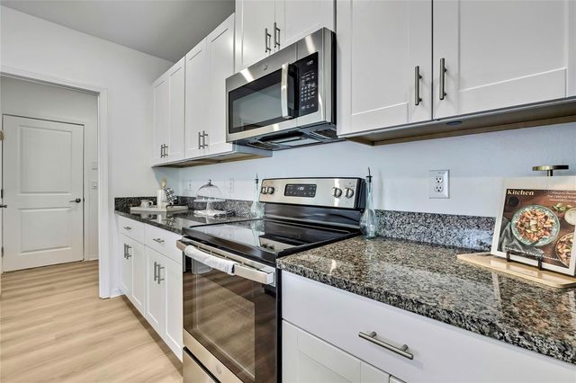 9937 AQUA MILES PATH, Wesley Chapel, FL 33545