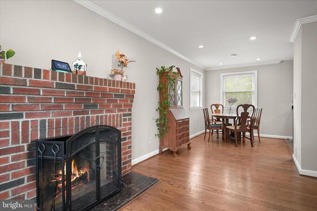 7403 LOCUST DR, Hanover, MD 21076