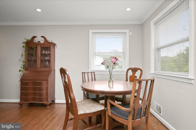 7403 LOCUST DR, Hanover, MD 21076