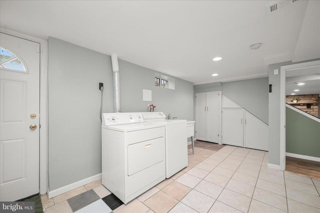 7403 LOCUST DR, Hanover, MD 21076