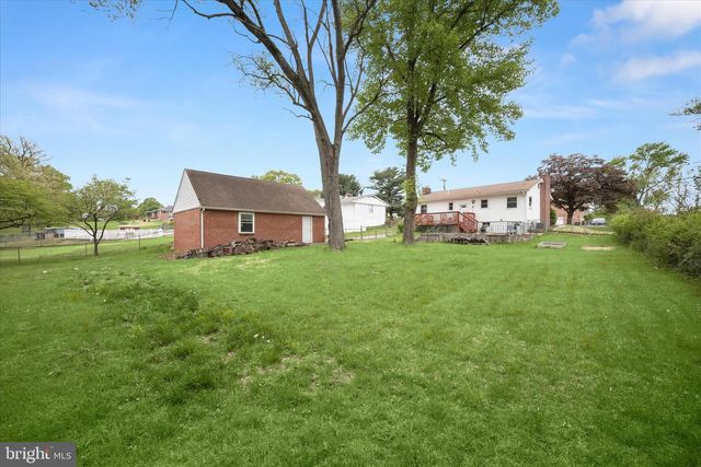 7403 LOCUST DR, Hanover, MD 21076